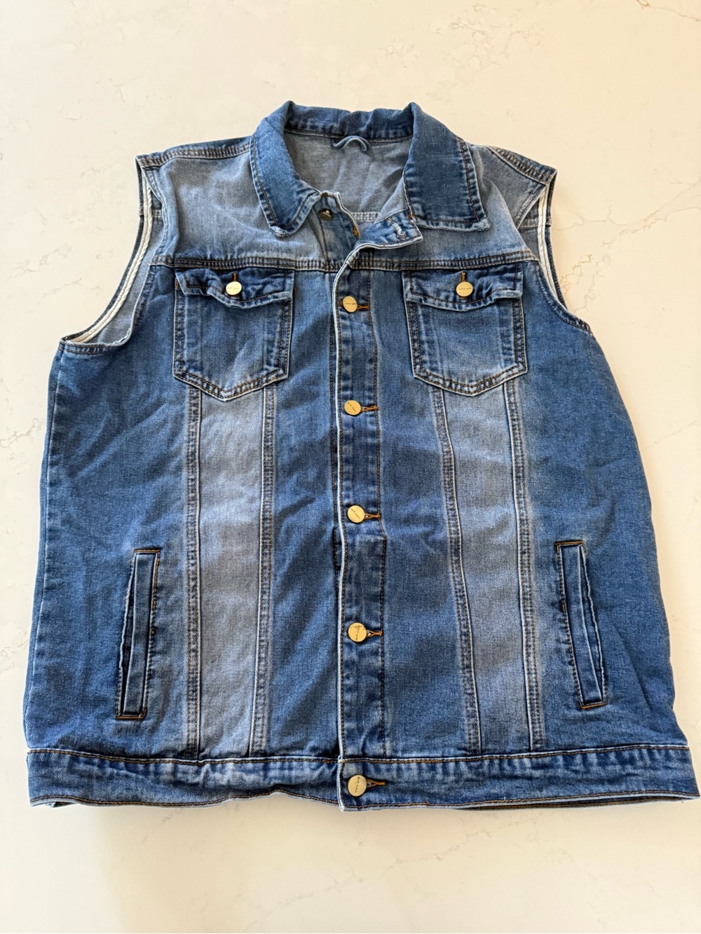 Sleeveless Denim Button-Up Vest in Two-Tone Blue - Picture 2 of 6